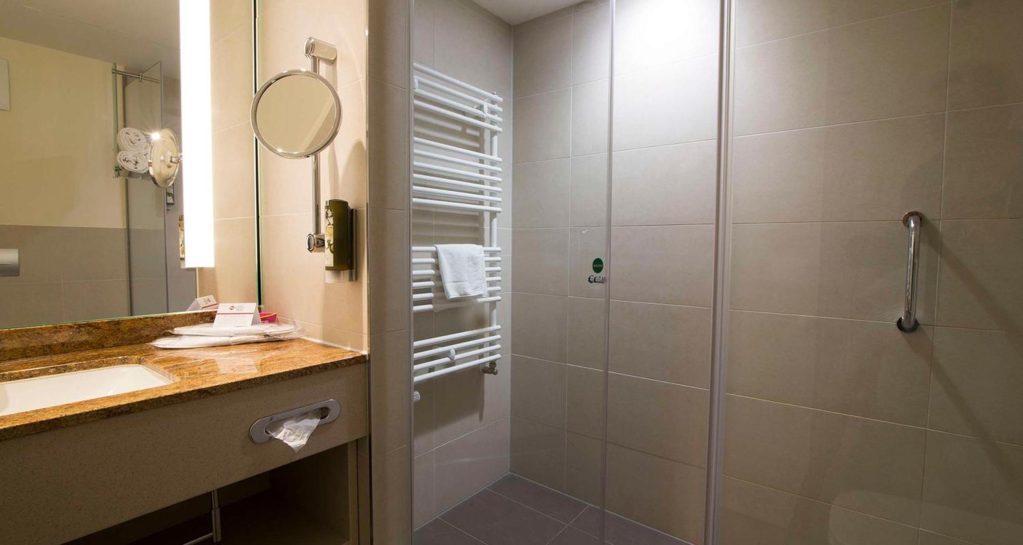 Best Western Plus Hotel ブレーマーハーフェン エクステリア 写真